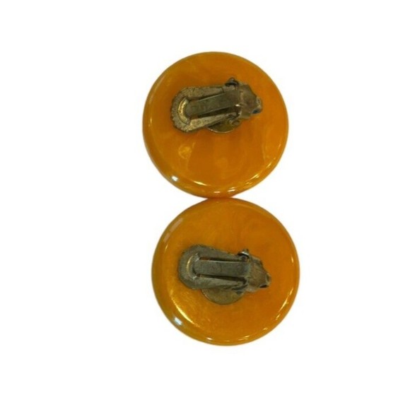 BAKELITE ESTATE BUTTERSCOTCH TESTED  DOMED 1- 1/8" CLIP EARRINGS A1016 - Picture 2 of 3